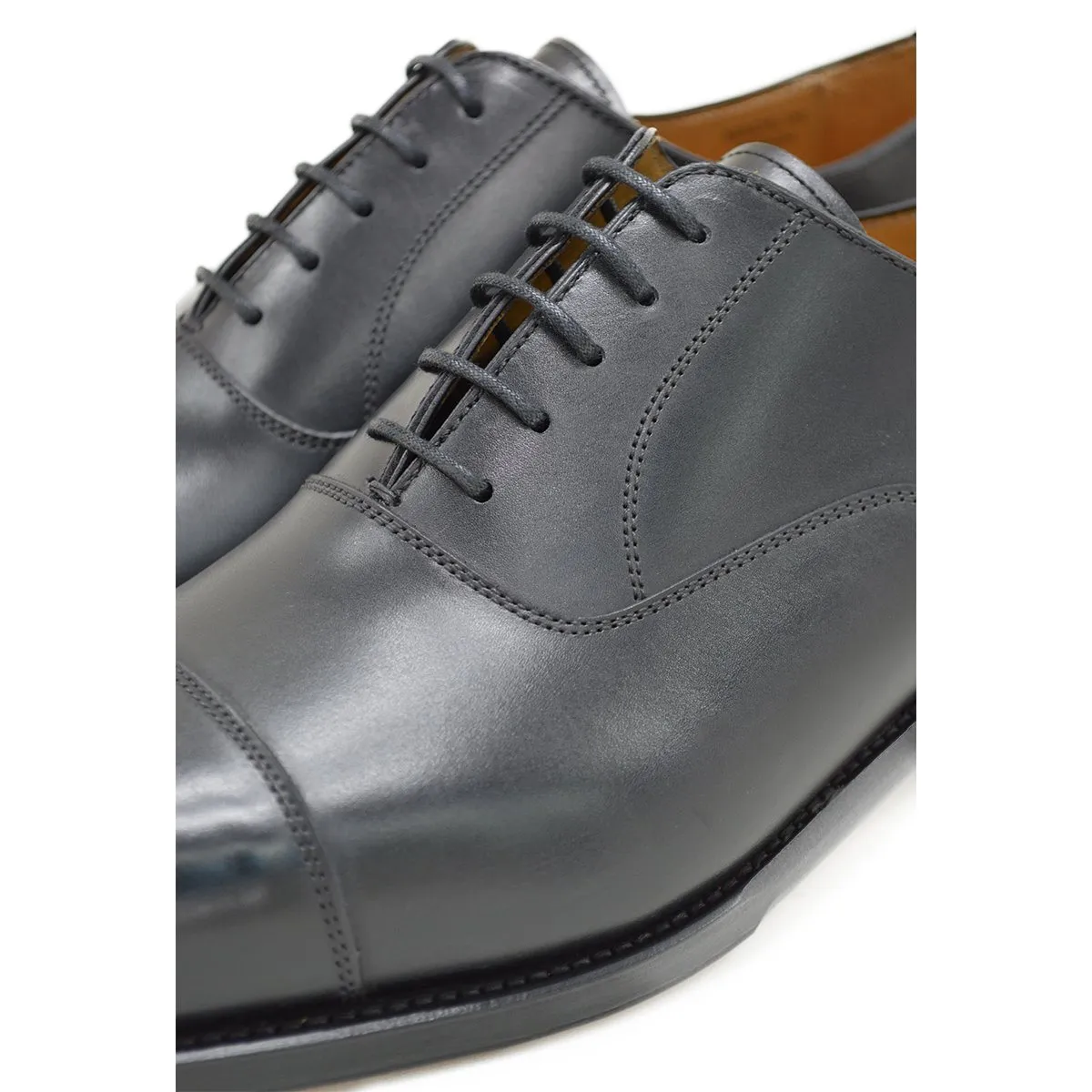 Berwick 1707 Straight Cap Oxford (5217) Black