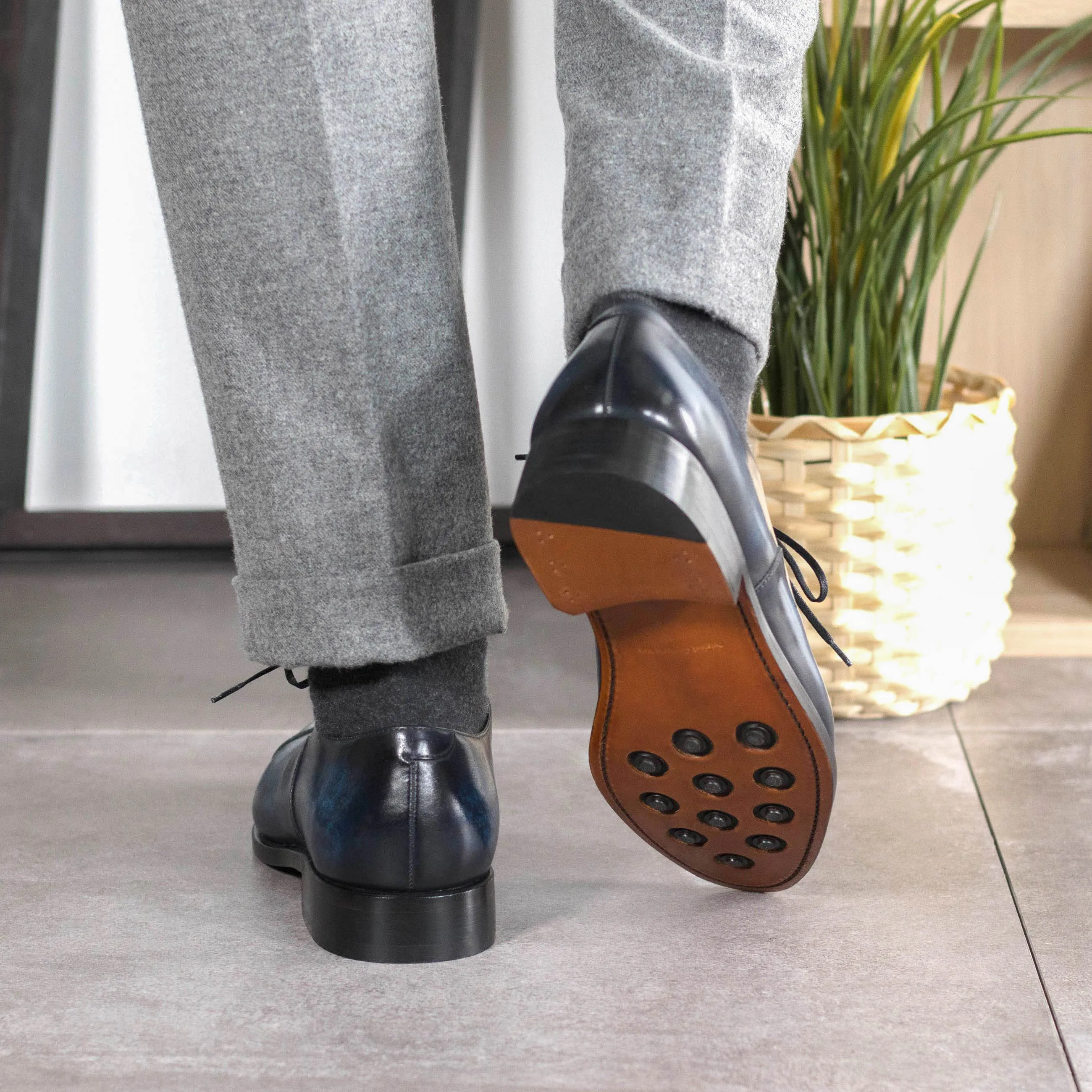DapperFam Rafael in Denim Men's Hand-Painted Patina Oxford