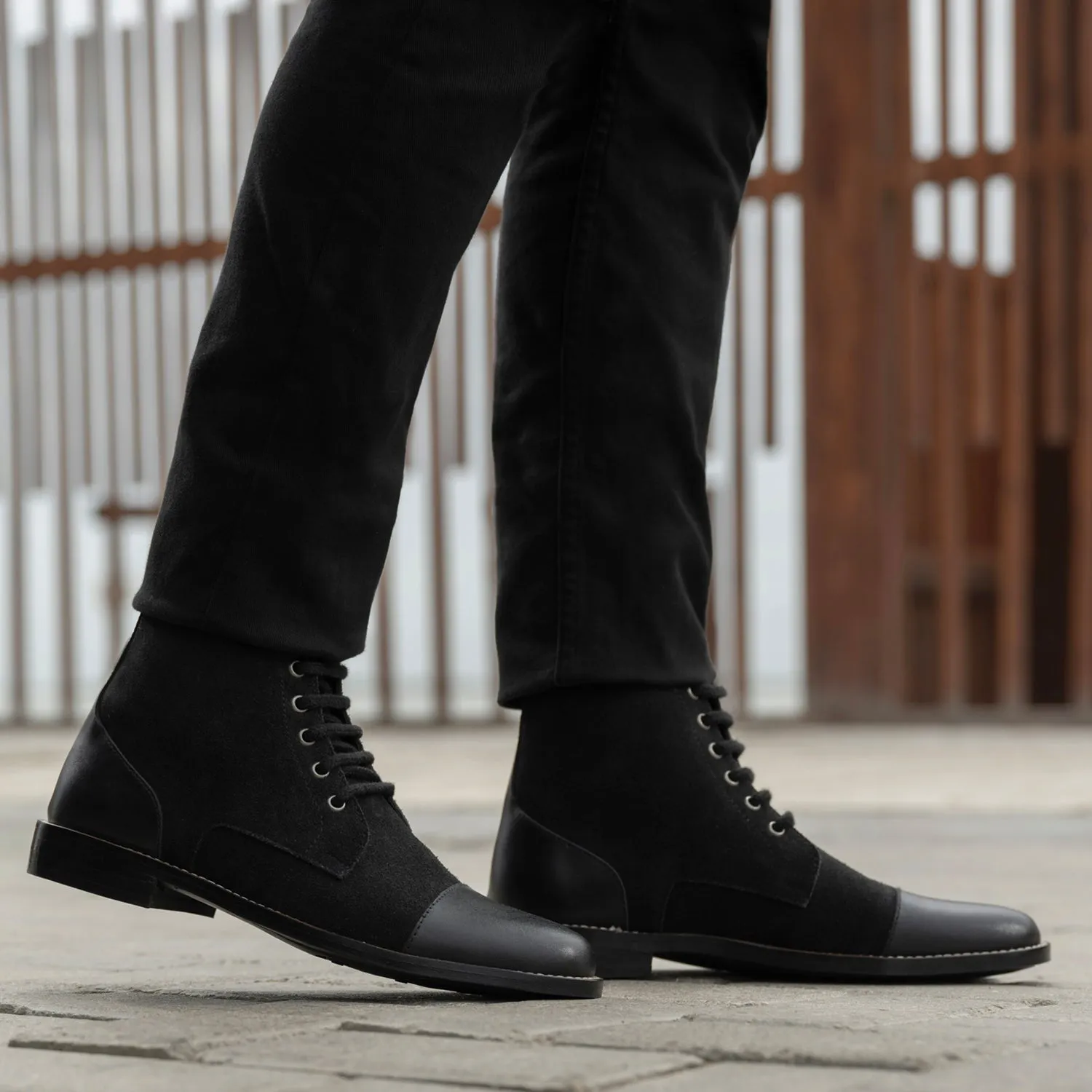 Knight Derby Hybrid Black Leather Boots - StudGuard