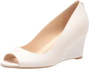Nine West Women's Cape Wedge Sandal