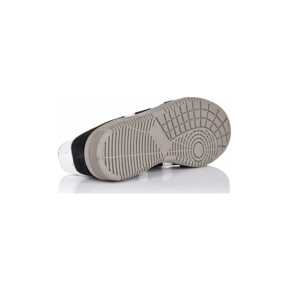 Plumaflex 35010 Black Low Line Sneaker