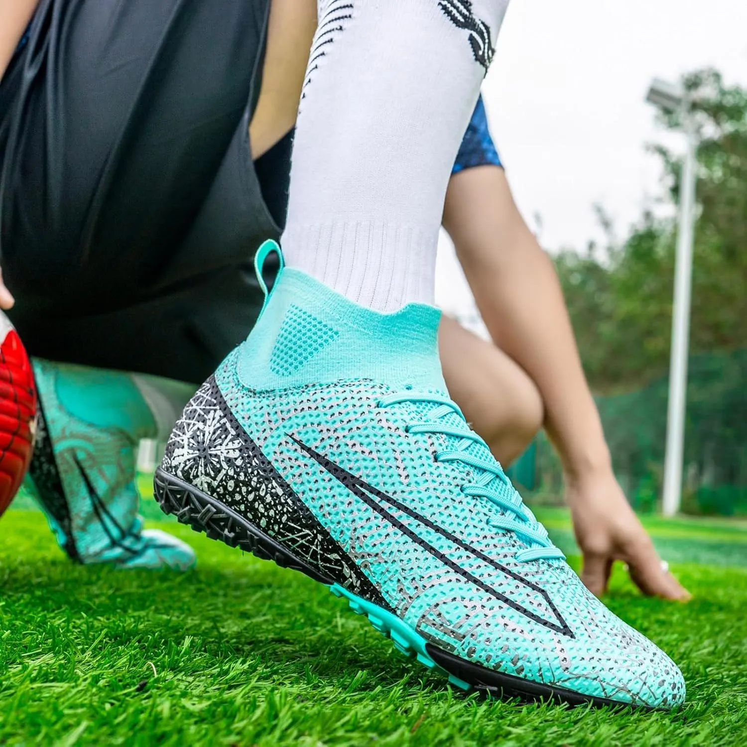 Soccer Cleats for Mens Womens Turf Soccer Shoes Indoor Footall Cleats High Ankle TF AG FG Football Boots Wide Training Sneaker