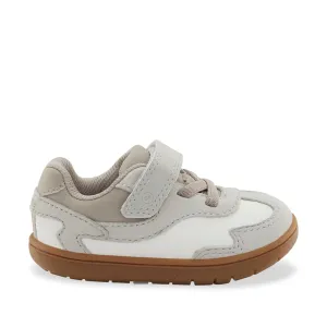 Stride Rite Kids' SRT Arlo in Taupe