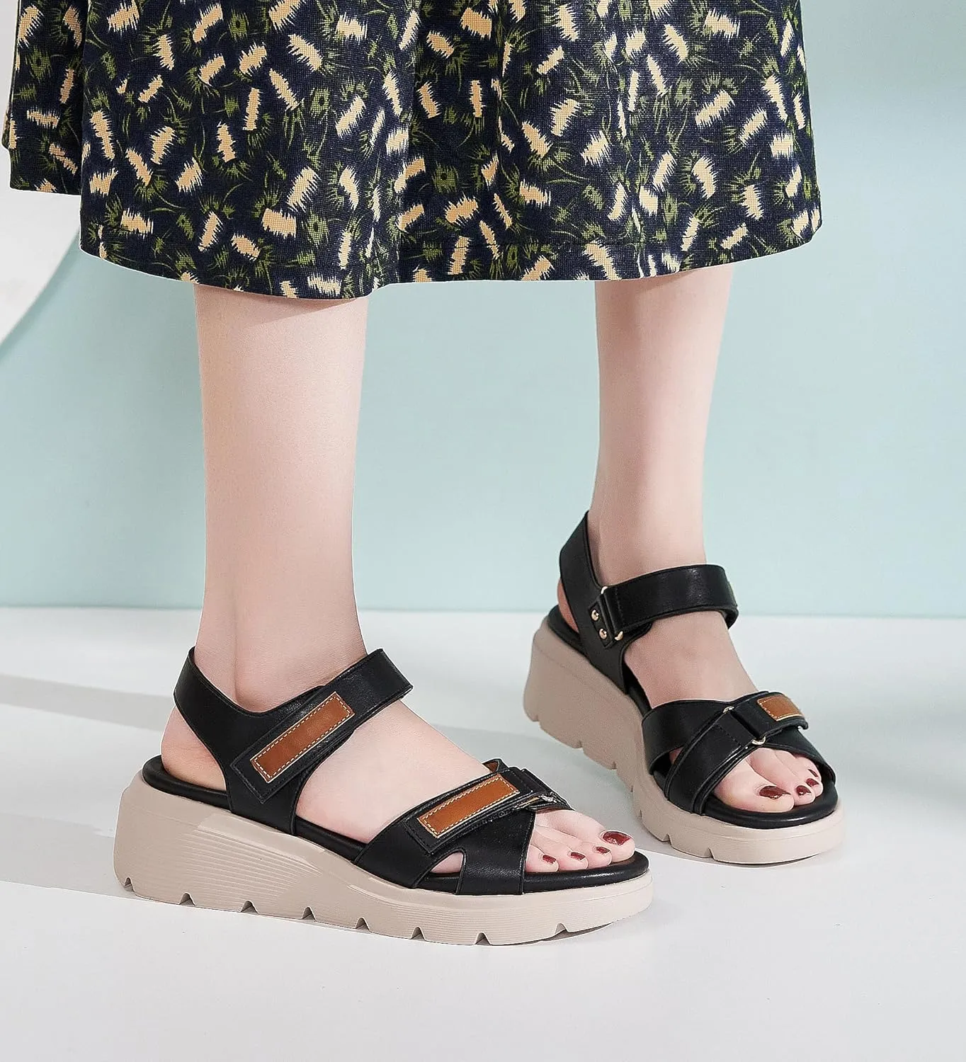 Women's Comfortable Walking Sandal Lightweight Cushioned Hiking Sandals Platform Shoes for Women Slingback Woven With Straps Sandals