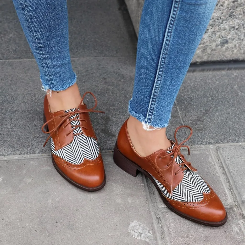 Women's Flat Low Heel Saddle Oxford Shoes Two Toned Wingtip Lace Up Perforated School Uniform Oxfords Brogues