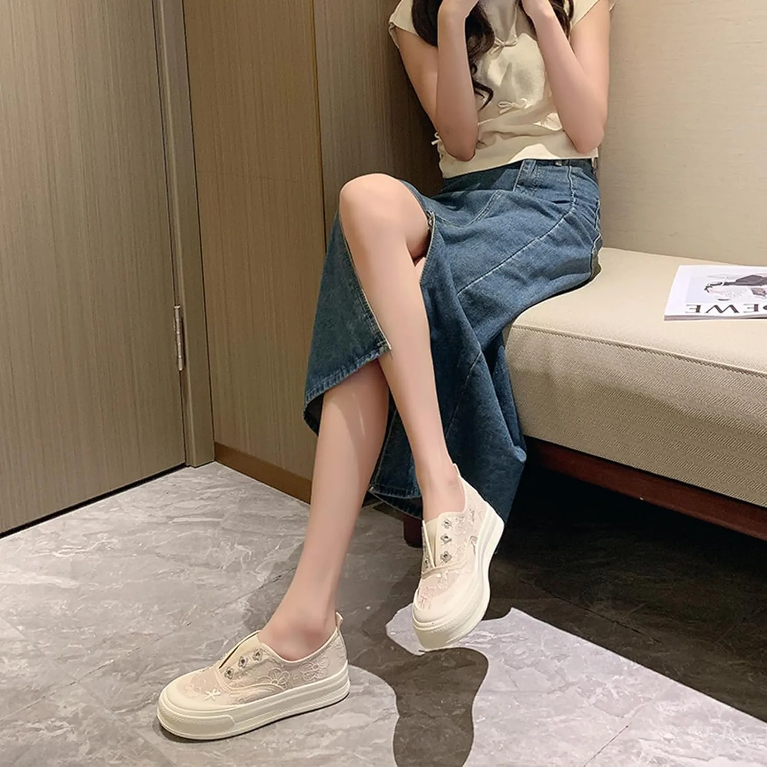 Women's Lace Mesh Platform Loafers Fashion Floral Embroidery Elastic Band Slip On Sneakers Casual Flat Increase Height Walking Shoes