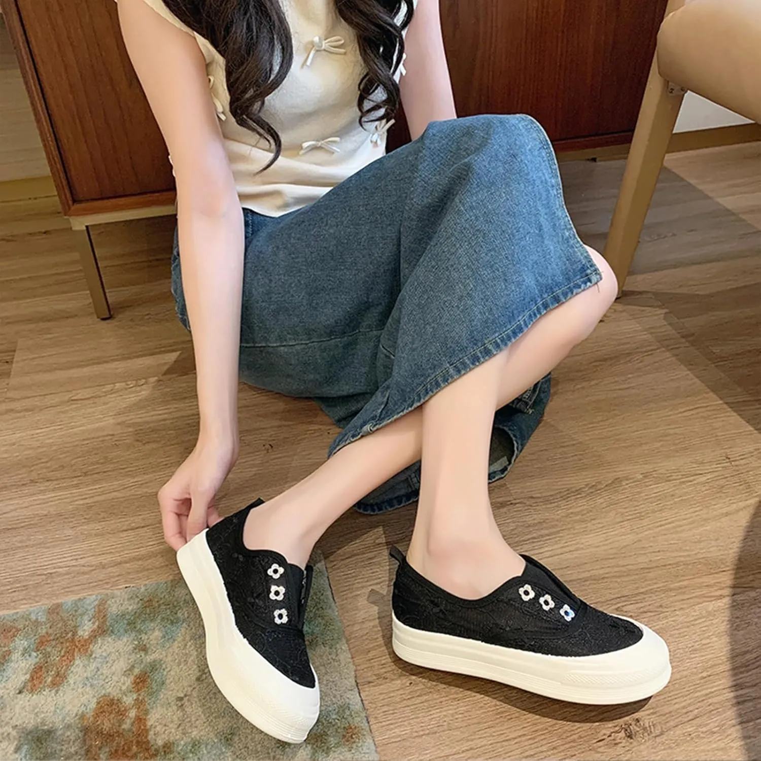 Women's Lace Mesh Platform Loafers Fashion Floral Embroidery Elastic Band Slip On Sneakers Casual Flat Increase Height Walking Shoes