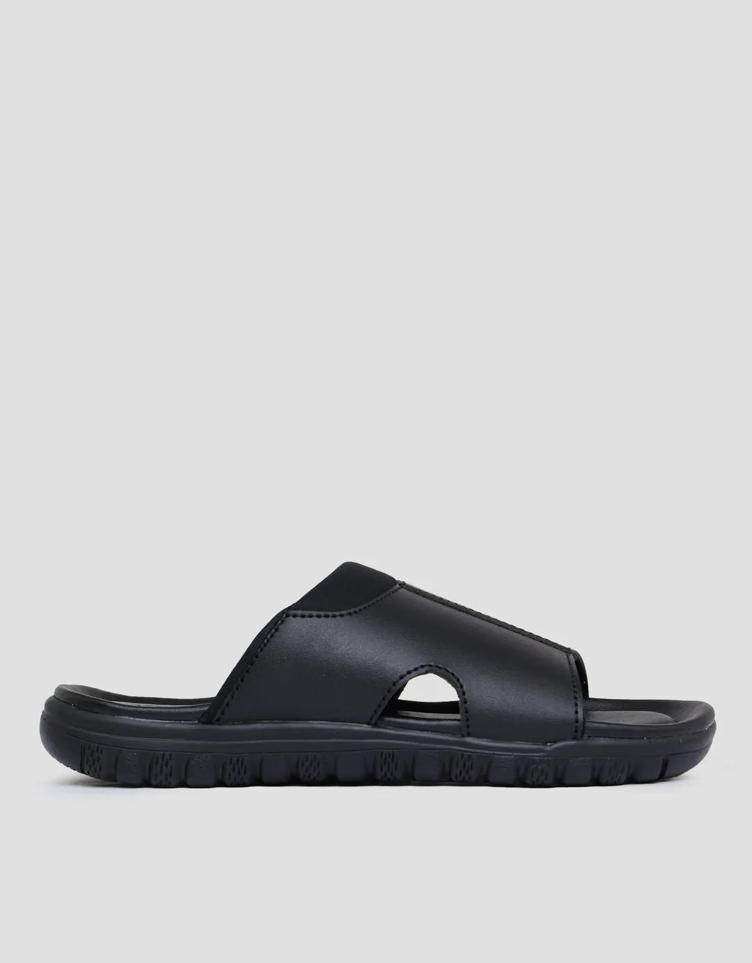 Yongki Komaladi WIMO4003HT Sandal Slip On Pria
